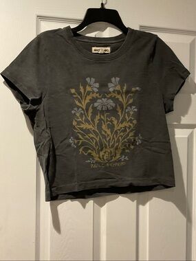 Rivet & Thread Floral Graphic Tee in Charcoal